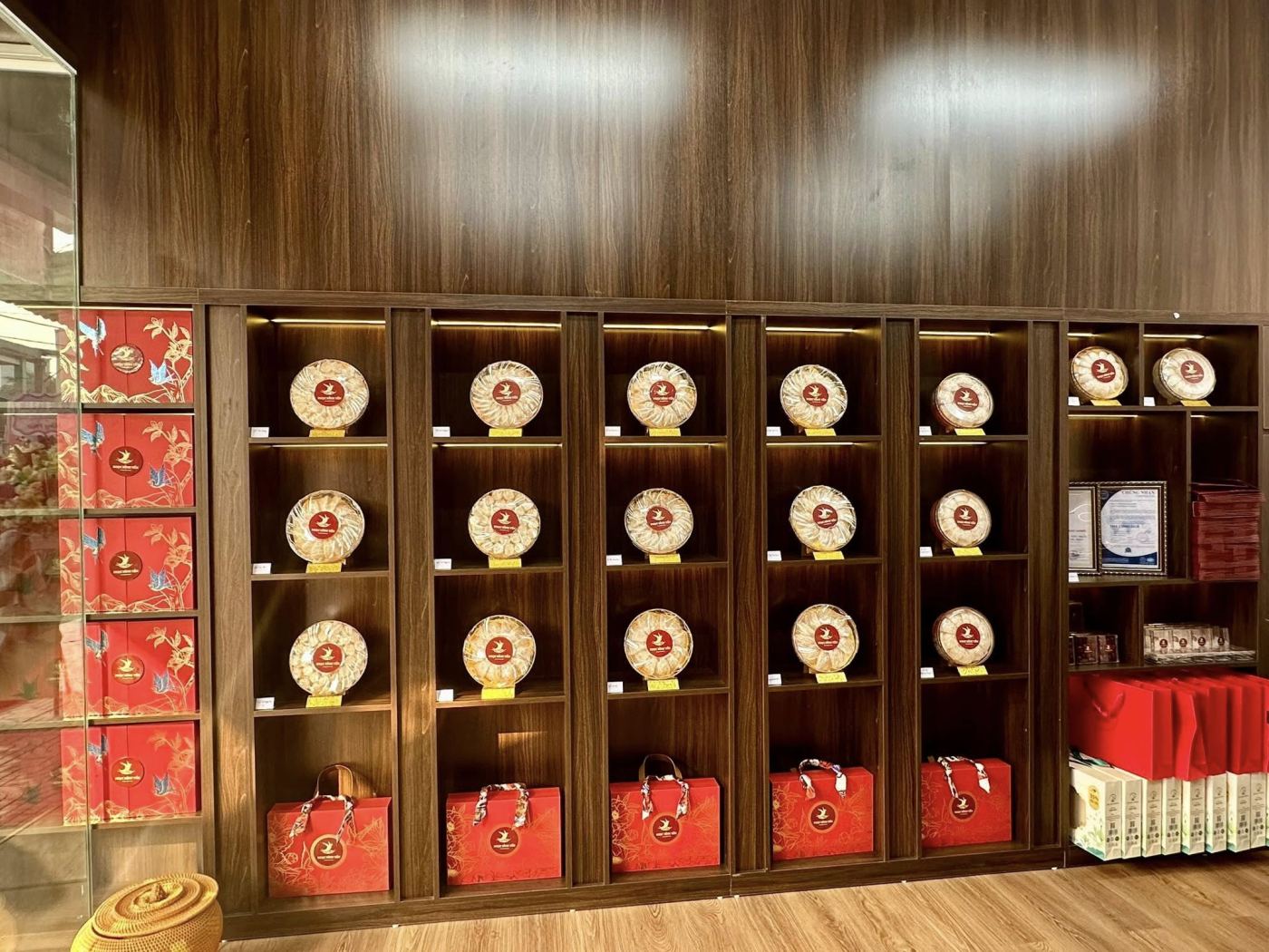 Không gian cửa hàng Ngọc Đỉnh Yến
